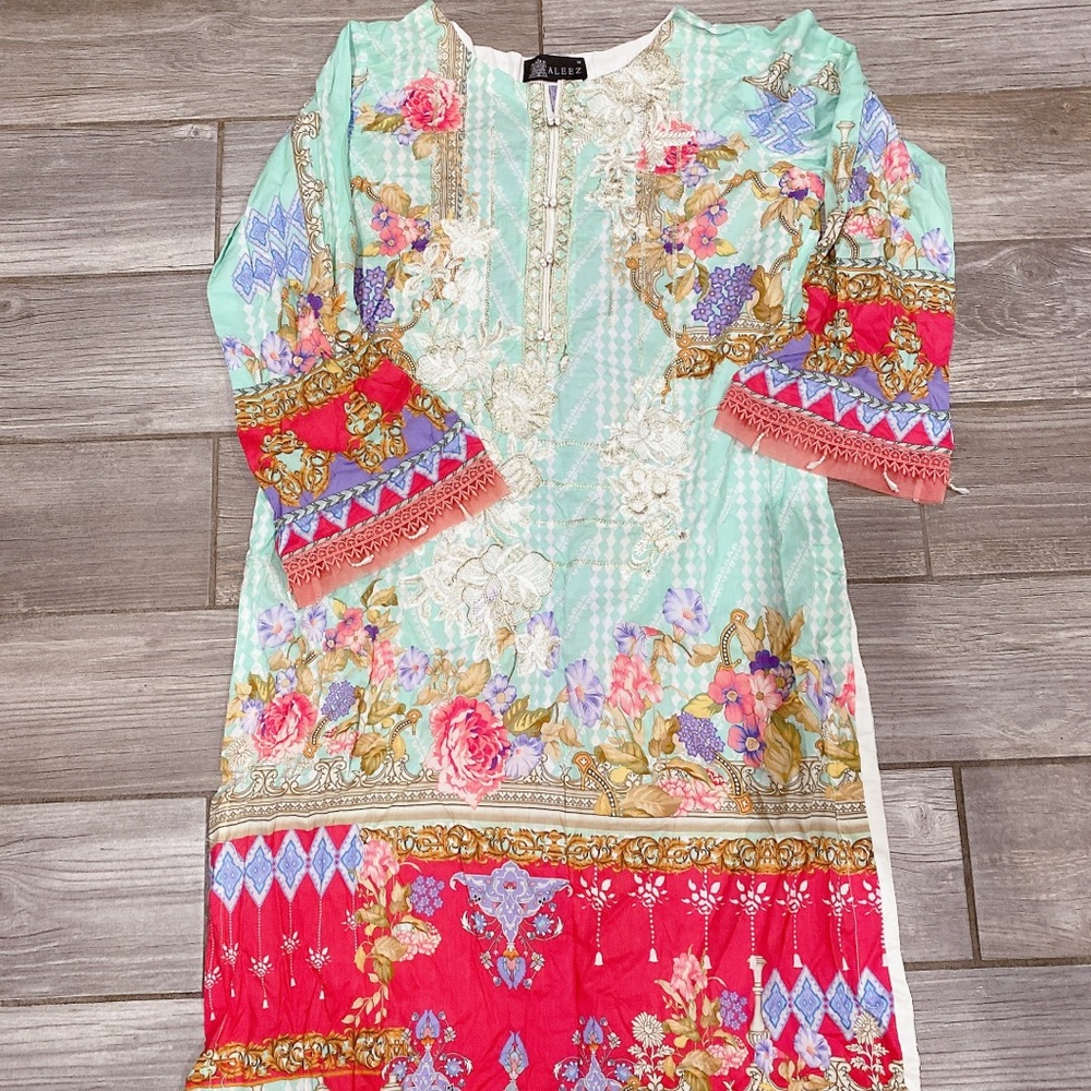 Pakistani Kurta - image 1